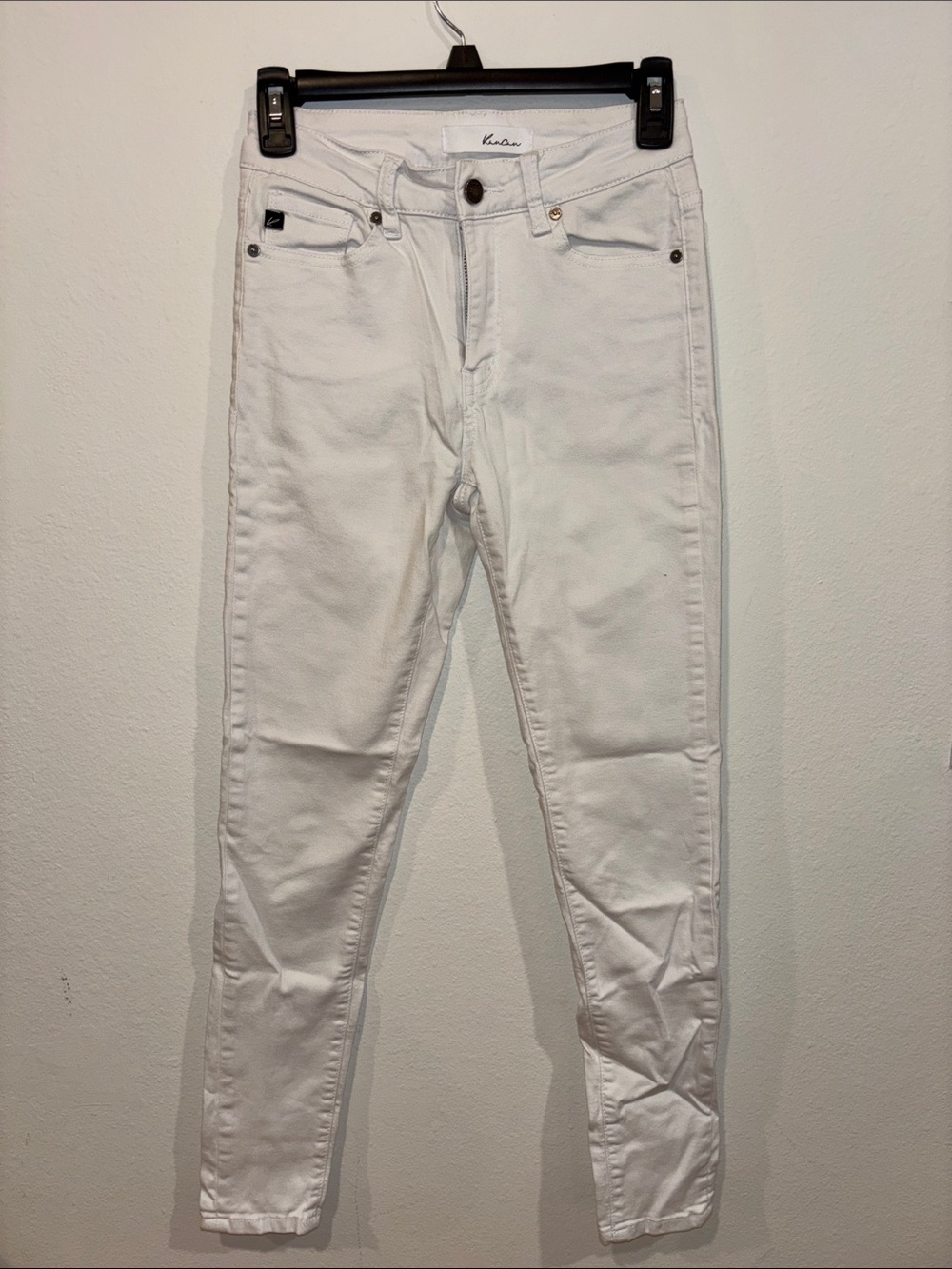 KanCan Women’s size 25 White Jeans